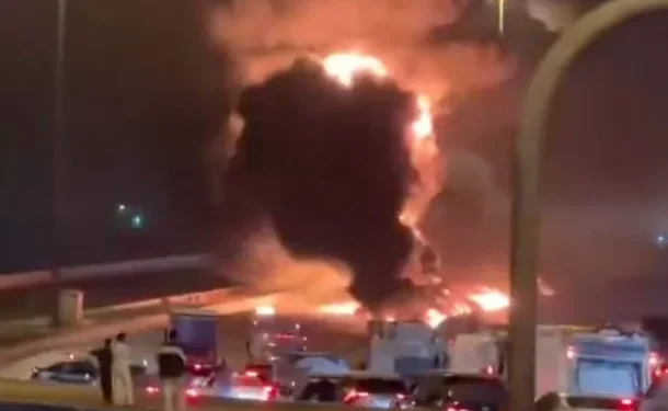 Bombardearon la embajada de Estados Unidos en Arabia Saudita  La escalada bélica en Medio Oriente sumó este lunes un nuevo capítulo por un ataque de drones a la sede diplomática de Riad, presuntamente por Irán.