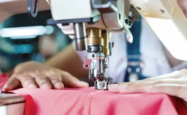 La industria textil cayó casi 26% interanual: el sector perdió más de 19.000 empleos en dos años  El sector opera al 35% de su capacidad instalada, acumula una baja de 7,8% en 2025 y enfrenta una creciente ola importadora de prendas que trepó 129% en cantidad.