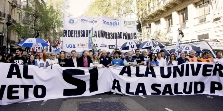 Otro revés judicial para Milei: la Justicia exige aplicar la ley de financiamiento universitario