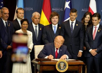 Milei firmó la adhesión a la coalición impulsada por Trump para combatir el narcotráfico