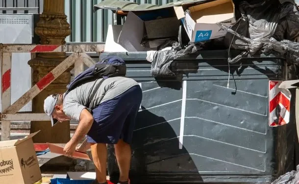 INDEC: La pobreza cayó al 28,2% en el segundo semestre de 2025  El Indec confirmó que el índice de pobreza bajó y se ubicó en el 28,2% durante el segundo semestre de 2025, impactando a 8,5 millones de personas.