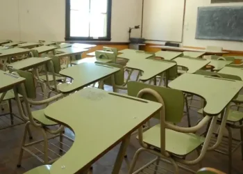 El ciclo lectivo 2026 comenzó con un paro de docentes bonaerenses por reclamos salariales