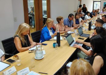 Paritarias: Kicillof ofreció un 9% de aumento a los docentes bonaerenses