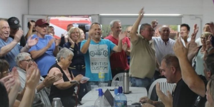 TORNQUIST: Interna en el PJ se impuso la lista massista apadrinada por Bordoni Finalizó el recuento de votos de la elección interna del Partido Justicialista en el distrito de Tornquist y la lista encabezada por Alberto “Tito” Musso se impuso con claridad, convirtiéndose así en el nuevo presidente del PJ local.