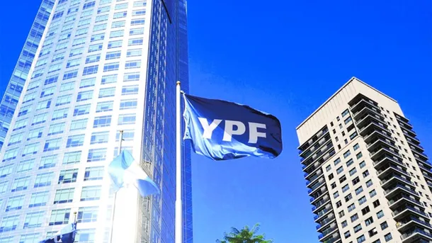 La justicia de Estados Unidos anuló la condena que obligaba a la Argentina a pagar u$s16 mil millones por YPF La Cámara de Apelaciones revocó el fallo de primera instancia de la jueza Loretta Preska que condenaba al país por la estatización de YPF en 2012.