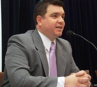 BAHIA BLANCA: Balearon el auto de un exfuncionario y lo amenazaron para que abandone la ciudad