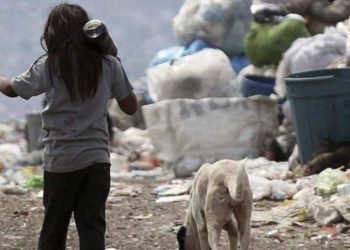 Casi 6 de cada 10 niños son pobres en la Argentina y el 30% no come regularmente, según la UCA