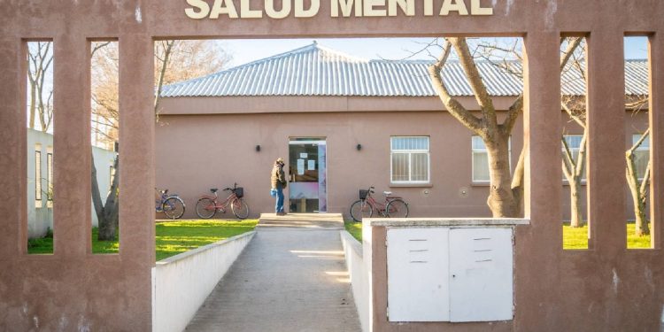 Nación anunció una nueva Ley de Salud Mental: los proyectos legislativos en la provincia  El gobierno de Javier Milei anunció que enviará al Congreso una nueva Ley de Salud Mental. Que iniciativas de ese tipo existen en la Legislatura.