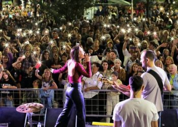 BAHIA BLANCA: “Plaza Viva” y “La Noche del Centro” reunieron a miles de familias en el festejo por el 198° aniversario de Bahía Blanca