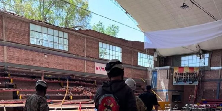 BAHIA BLANCA: Allanamientos y secuestro de celulares por la causa Bahiense del Norte La Justicia avanzó en una causa vinculada al Club Bahiense del Norte con una serie de allanamientos realizados en las últimas horas, en los que se secuestraron teléfonos celulares en el marco de una investigación por presunta interferencia en el trabajo de peritos.