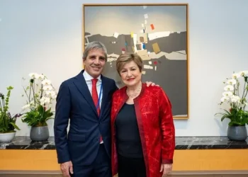 Luis Caputo llegó a un acuerdo con el FMI por la segunda revisión y se habilita el desembolso por u$s1.000 millones