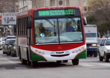 BAHIA BLANCA: Crisis en el transporte publico «Las empresas reducen las frecuencias y no habrá colectivos desde las 20.30»