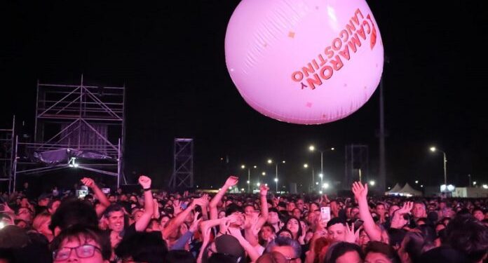 BAHIA BLANCA: Gran convocatoria en la primera jornada de la Fiesta Nacional del Camarón y el Langostino  Con una importante concurrencia de público y un clima festivo que acompañó durante toda la jornada, finalizó el primer día de la Fiesta Nacional del Camarón y el Langostino, uno de los eventos más esperados de la región.