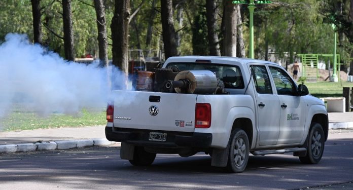 BAHIA BLANCA: Fumigación en el distrito