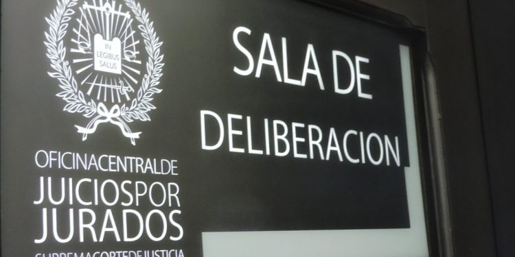 BAHIA BLANCA: Llega a juicio una mujer acusada de tentativa de homicidio agravado  Desde el 27 al 30 de abril se desarrollará el juicio por jurados para analizar la conducta de Agostina María Cornou acusada de apuñalar a un hombre en su casa.