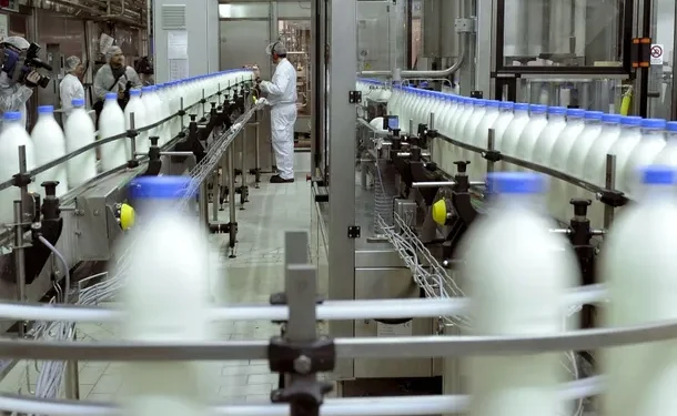 SanCor pidió su quiebra y acumula una deuda de casi 120 millones de dólares La cooperativa láctea presentó el pedido ante la Justicia de Rafaela luego de considerar inviable su concurso preventivo.