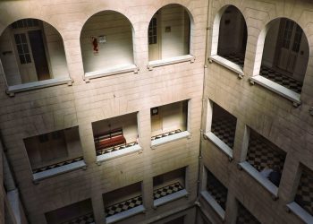 BAHIA BLANCA: Condenan a un hombre a 6 años de prisión por estar armado y tener cocaína y tusi para la venta