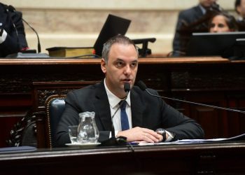 El PRO ingresó una ley de declaraciones juradas para candidatos, en medio del caso Adorni