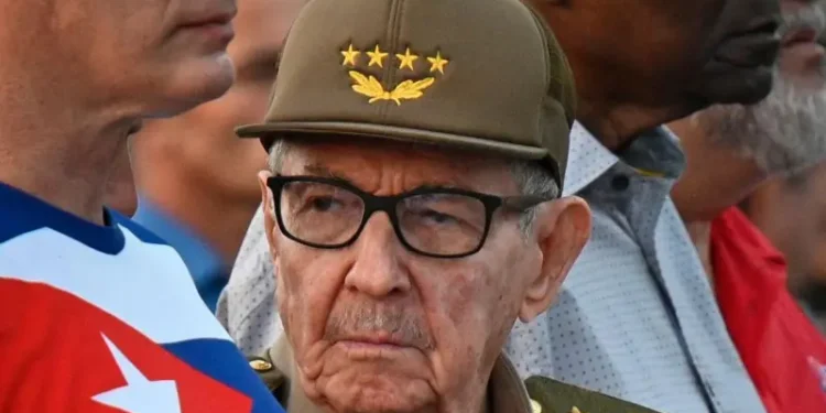 EEUU imputa al expresidente cubano Raúl Castro por asesinato  El fiscal general interino, Todd Blanche, dijo que los cargos demuestran que “si matas estadounidenses, te perseguiremos”. La causa se relaciona con el derribo de dos avionetas en 1996.