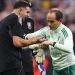 Dibu Martínez se rompió un dedo y encendió las alarmas a un mes del Mundial 2026