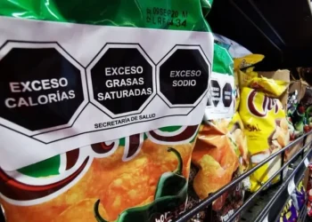 Nutricionistas bonaerenses advierten por la derogación de la Ley de Etiquetado Frontal