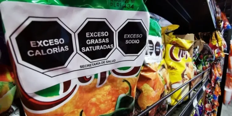Nutricionistas bonaerenses advierten por la derogación de la Ley de Etiquetado Frontal El Colegio de Nutricionistas bonaerenses advirtió por la eliminación del Etiquetado Frontal y defendió el acceso a la información alimentaria clara.
