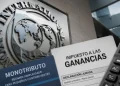 La reforma tributaria que pide el FMI: más trabajadores alcanzados por el Impuesto a las Ganancias y suba fuerte del Monotributo
