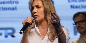 Galmarini repudió la privatización de AYSA: “El agua no es un negocio financiero”