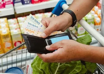 Datos del INDEC: una familia tipo necesitó $1.469.768 durante abril de 2026 para no caer en la pobreza