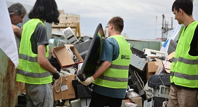 BAHIA BLANCA: Campaña de Recolección de Residuos Peligrosos Domiciliarios  Este sábado 16, tendrá lugar una nueva edición de la jornada de Recolección de Residuos Peligrosos Domiciliarios en la ciudad.