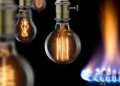 El Gobierno aprobó subas en las tarifas de distribución de luz y gas