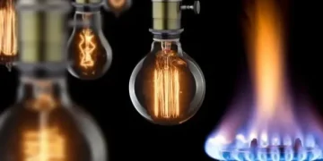 El Gobierno aprobó subas en las tarifas de distribución de luz y gas