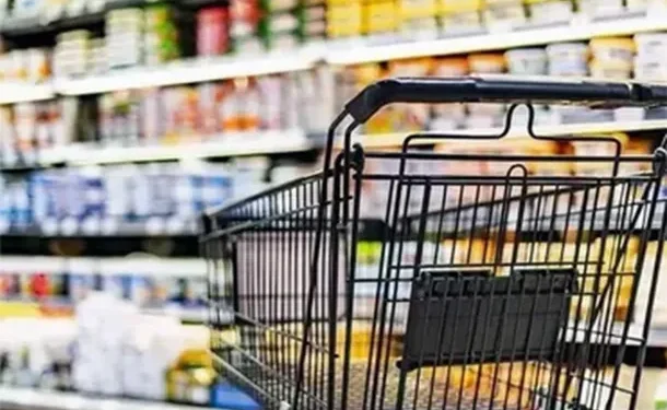 Crisis: ventas minoristas cayeron 3,2% interanual en abril y acumulan 12 meses consecutivos en baja  Un informe de la CAME reveló que el consumo sigue golpeado por la pérdida de poder adquisitivo, el aumento de costos y la caída de la actividad en casi todos los rubros.