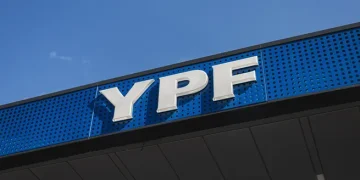 YPF define esta semana si vuelve a aumentar los combustibles tras el fin del «buffer» de precios