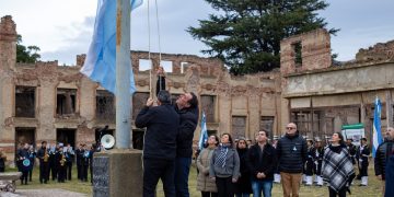 Villa Ventana se vistió de celeste y blanco para celebrar el Día de la Bandera