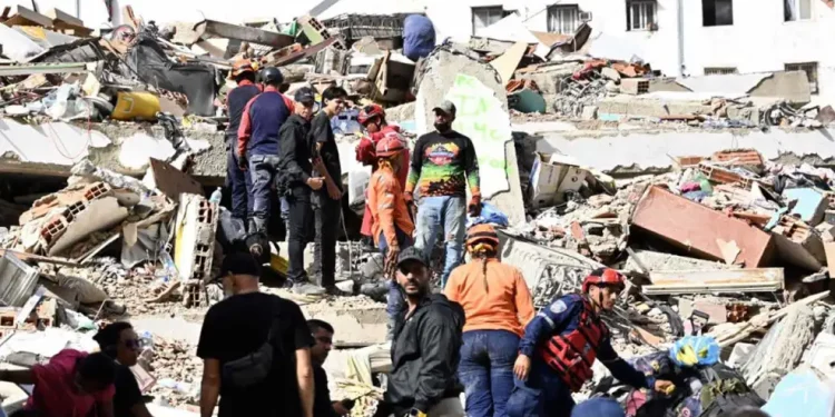 El Gobierno confirmó que hay seis argentinos muertos en Venezuela tras los terremotos  Pablo Quirno confirmó este domingo el fallecimiento de seis ciudadanos argentinos en Venezuela, mientras que otros tres continúan siendo buscados. Tres son los hijos y la esposa del jugador de fútbol Lucas Trejo.