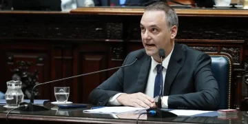 Adorni se prepara para brindar su informe de gestión, en medio del escándalo por su situación patrimonial