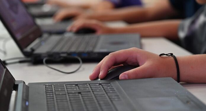 BAHIA BLANCA: Bahía Hub cuenta con un espacio de Coworking  Pensado por y para profesionales, con todo lo que necesitan para que su día a día sea más eficiente y cómodo: