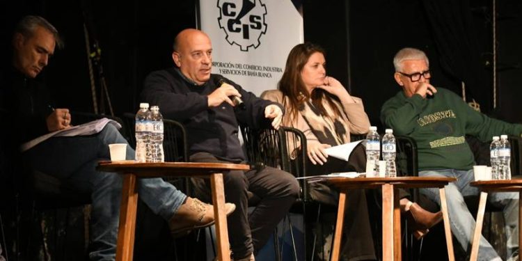 BAHIA BLANCA: Diputados y senadores bonaerenses de todos los bloques se reunieron con comerciantes