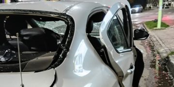 BAHIA BLANCA: Explotó un taxi en movimiento por un desperfecto técnico
