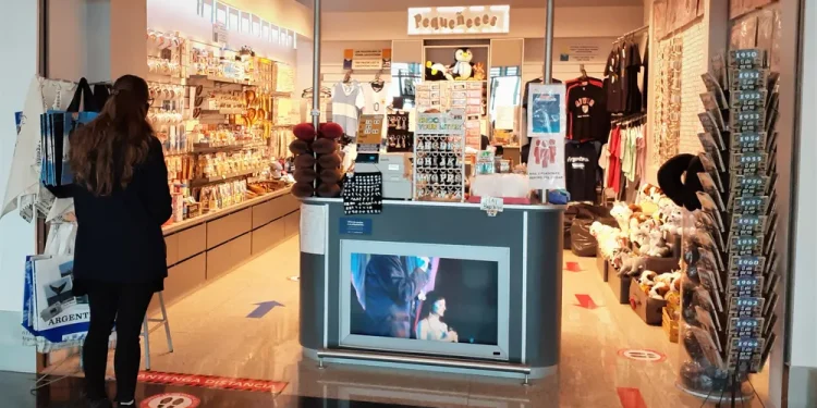 Habilitan la instalación de free shops en los pasos de frontera terrestres  Mediante un decreto, el Gobierno nacional incorporó a la legislación argentina un régimen aprobado por el Mercosur.