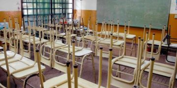 BAHIA BLANCA: Auxiliares de educación paran 48 horas