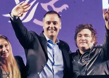 ¿Por qué Javier Milei retiene a Manuel Adorni?