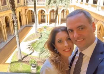 Manuel Adorni y su esposa se adhirieron al Régimen de Inocencia Fiscal