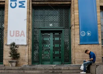 Paro nacional docente en universidades en reclamo de aumento salarial y la aplicación de la Ley de Financiamiento