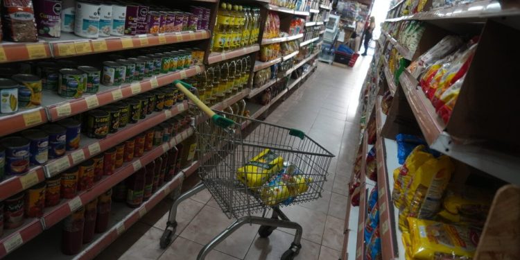 La inflación de mayo fue del 2,1%  De acuerdo al informe del INDEC, la inflación registró una desaceleración con respecto a abril, cuando la marca fue 2,6%. Celebra el Gobierno.