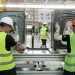 El empleo formal volvió a caer y el salario mínimo ya perdió casi 40% frente a la inflación
