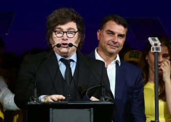 Las repercusiones en Brasil del discurso de Milei durante el acto de Flávio Bolsonaro: “Es inadmisible”