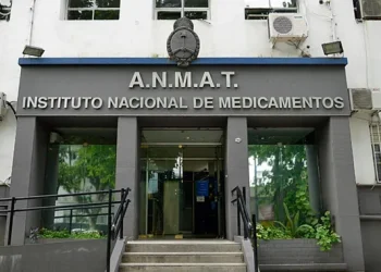 La ANMAT amplió el listado de medicamentos de venta libre: cuáles podrán comprarse sin receta