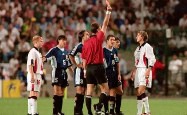 ¿Por qué Argentina vs. Inglaterra es el clásico más grande del fútbol mundial?  La semifinal del Mundial 2026 reaviva una rivalidad histórica entre Argentina e Inglaterra, marcada por el fútbol, la política y algunos de los partidos más recordados de las Copas del Mundo.